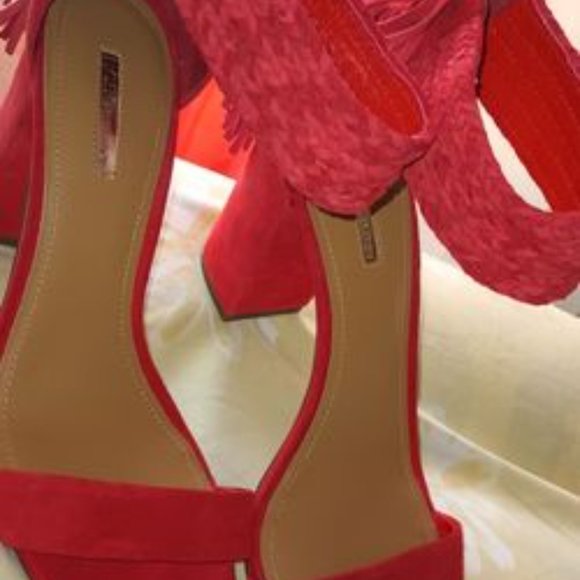 BCBG Shoes - BCBG Sandal heels 👠 Size 10.